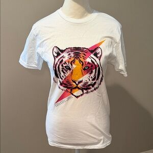 Greeked Out - Kappa Kappa Gamma T shirt - NWOT - Never worn - super soft fabric